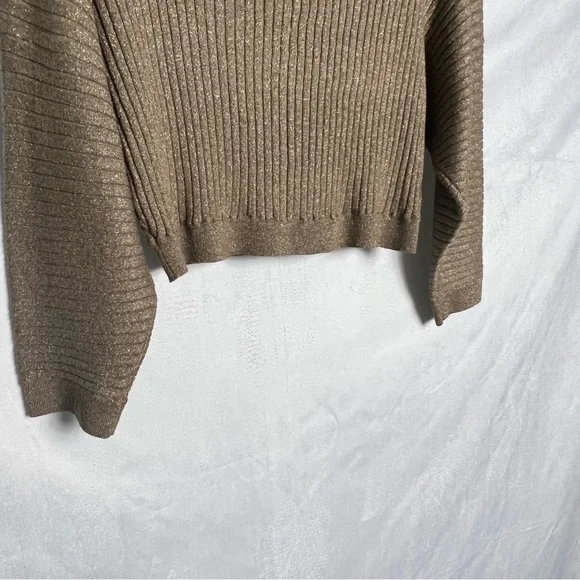 BCBG Metallic Cropped Ribbed Sweater - Picture 5 of 8